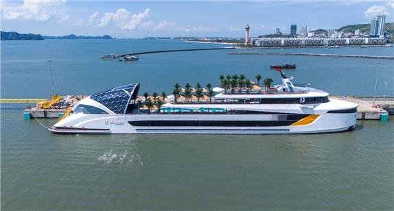 Tour Hạ Long trên du thuyền Dolphin